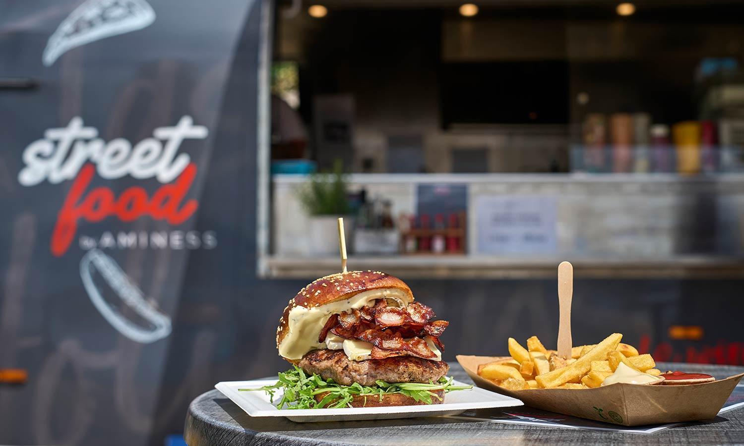 Aminess Style Glamping Villas & Holiday Homes Atea Njivice Kültér fotó Street food in Madrid