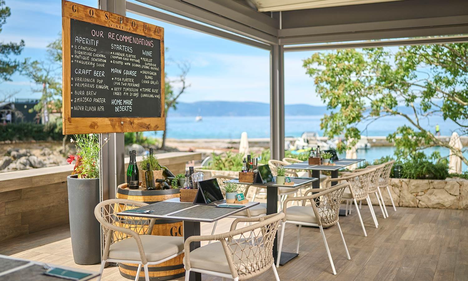 Aminess Style Glamping Villas & Holiday Homes Atea Njivice Kültér fotó Restaurant